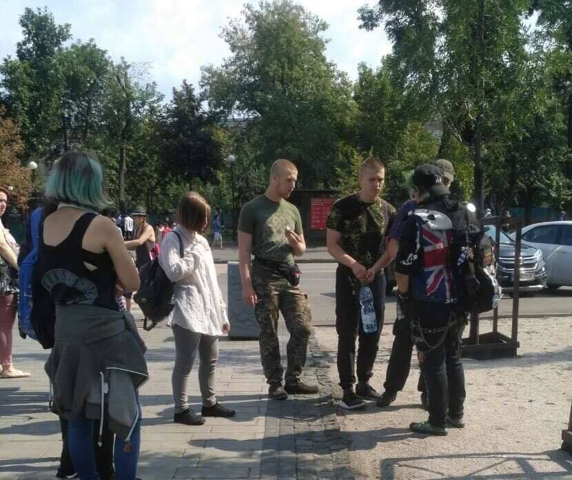 Напали через зовнішність: у Києві побили підлітка