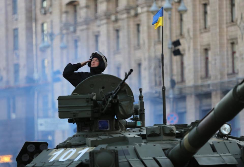 "Честь стояти в одній шерензі": Порошенко зробив заяву на репетиції параду в Києві