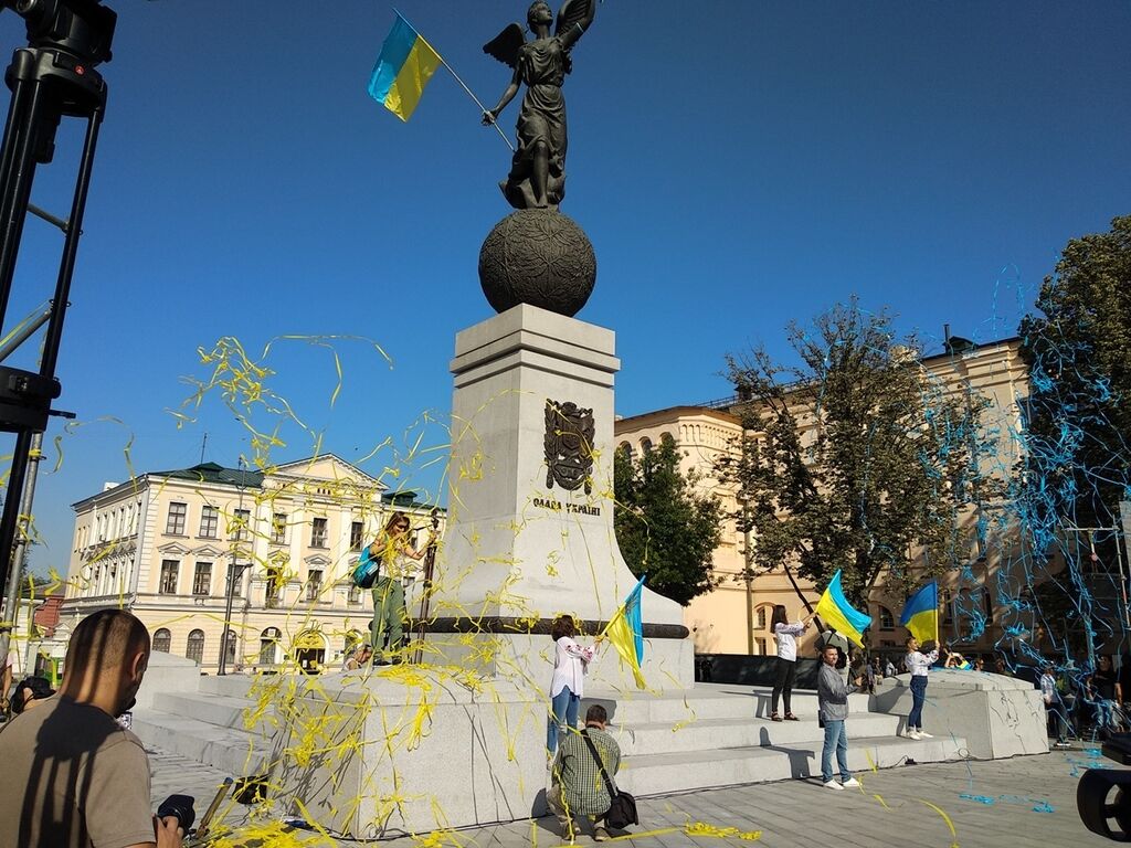 У Харкові влаштували яскраве шоу до Дня міста: як це було