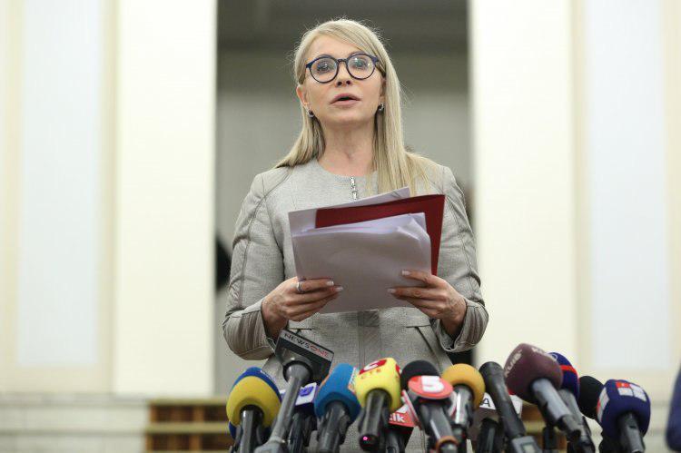 "Потрібно міняти систему": відомий волонтер пояснив, навіщо пішов до Тимошенко 