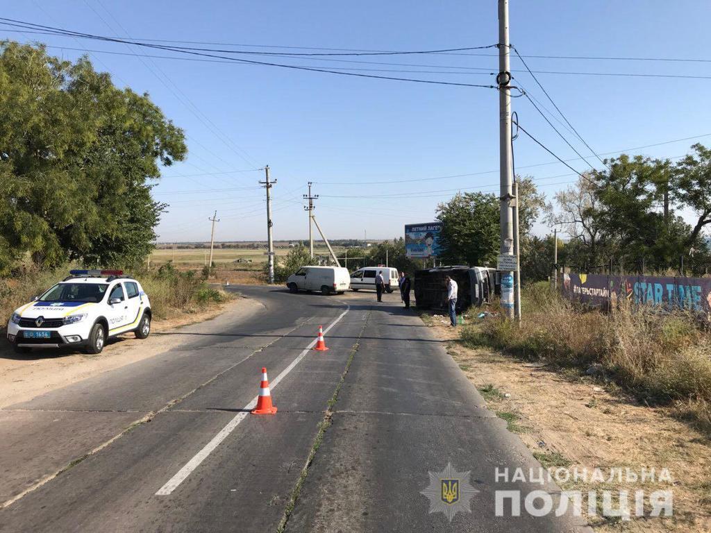 Ехали в Затоку: на Одесщине автобус с детьми протаранил грузовик