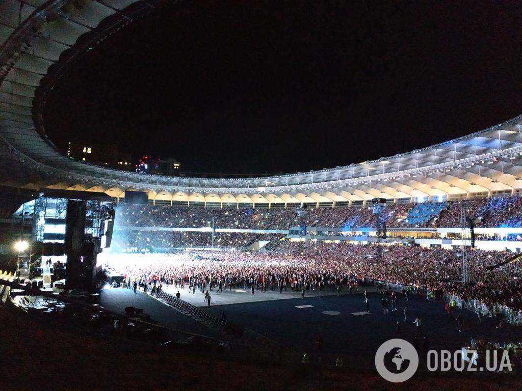 Флаг Украины на сцене: в Киеве прошел концерт Imagine Dragons