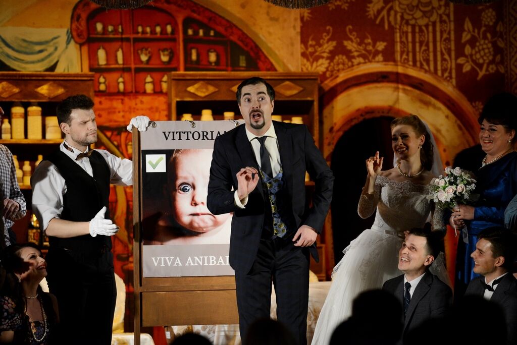 20 сентября в Национальной оперетте зрители увидят комическую оперу-фарс "Колокольчик" Г. Доницетти
