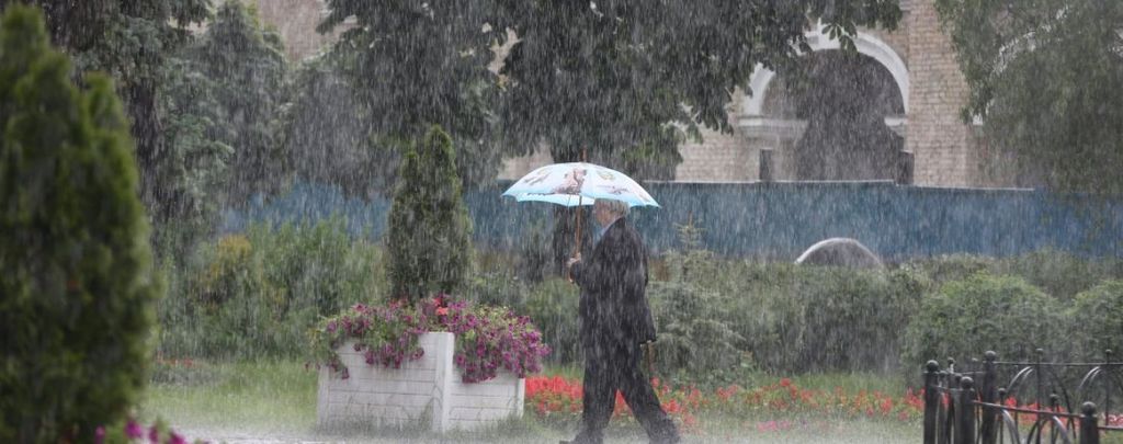 Пекельна спека та різке похолодання: якою буде погода в Україні у вересні
