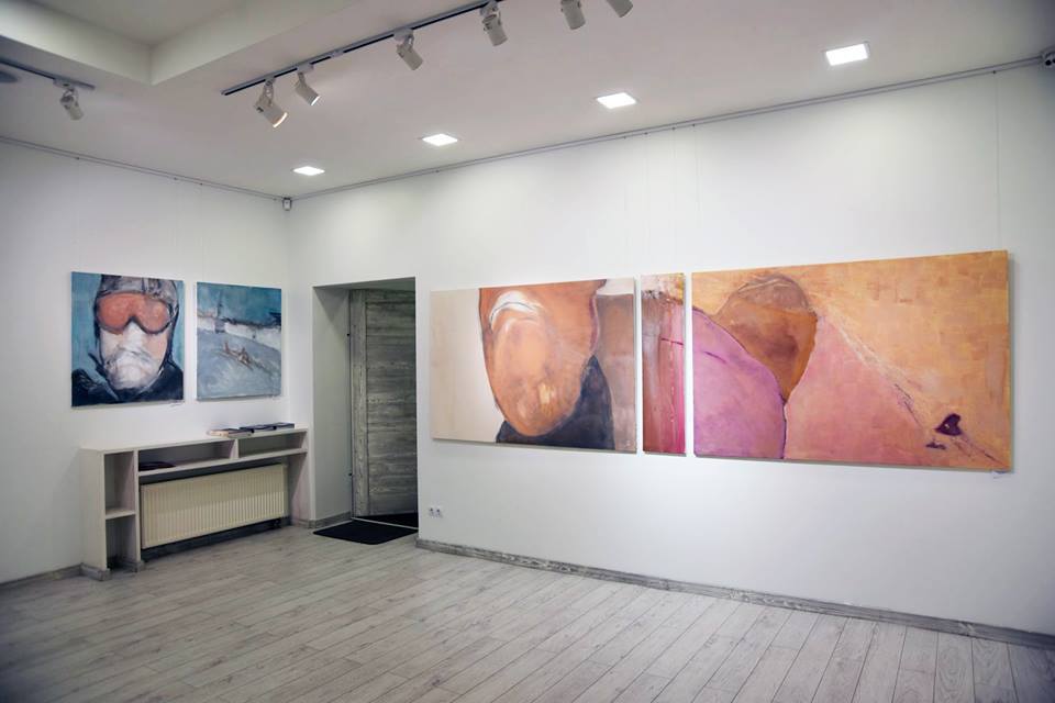 У київському центрі сучасного мистецтва "Білий Світ" відбулося відкриття виставки Олександра Яновича