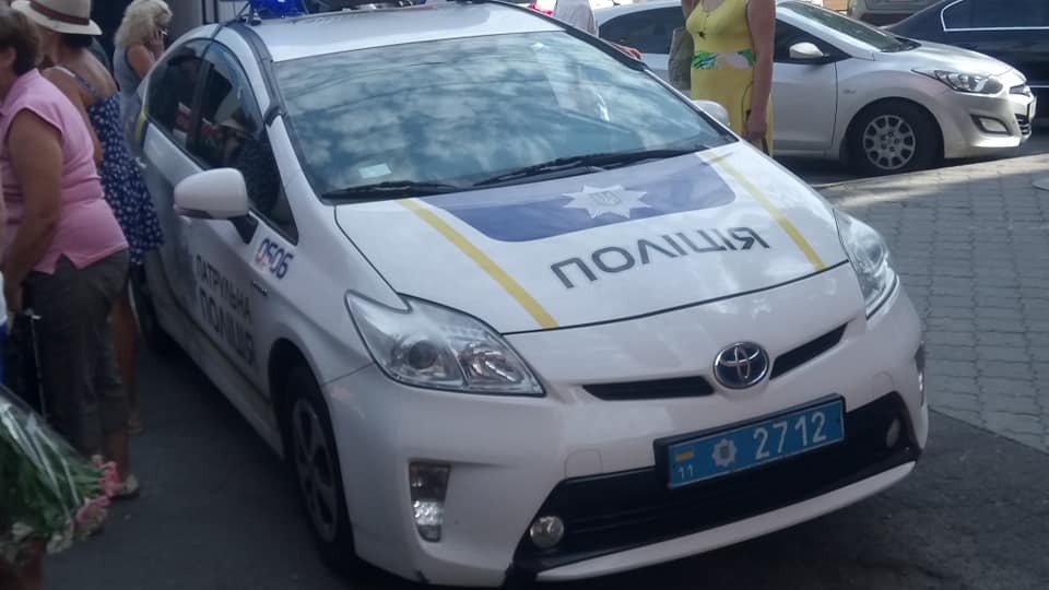Відкачували до приїзду "швидкої": поліцейські з Дніпра стали героями мережі