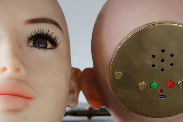 "Будущее за куклами": появились фото, как создают секс-игрушки