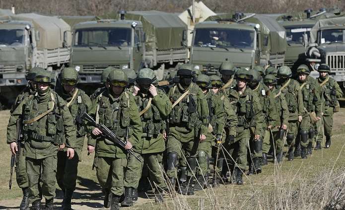 РФ и "ДНР" подняли войска: чем это угрожает Украине
