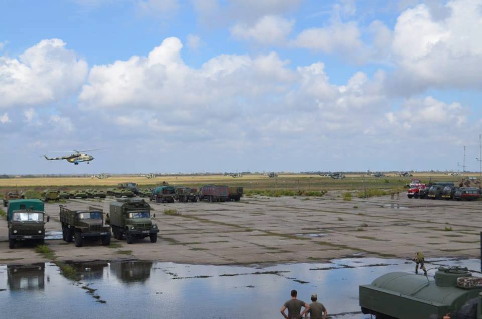  ВСУ перебросили войска и технику в Азовское море: что происходит