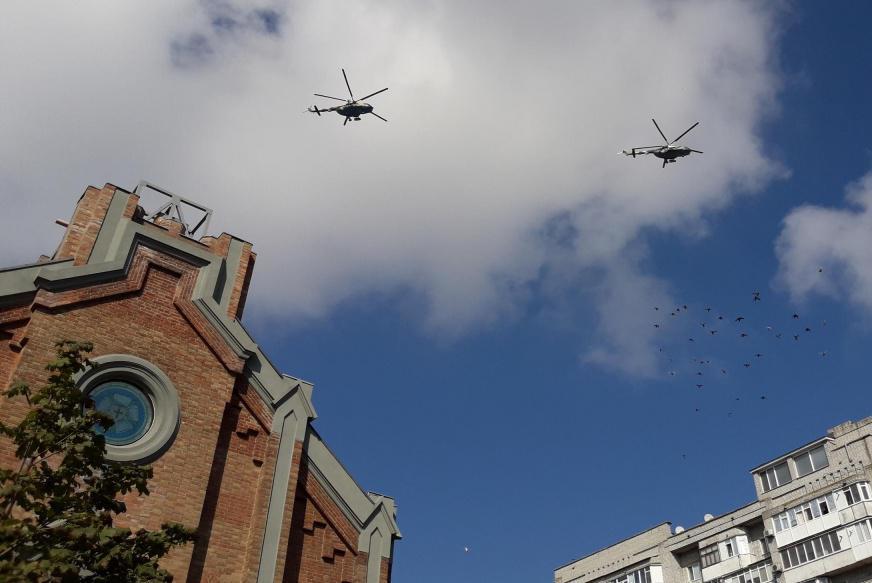 В небе над курортным Бердянском заметили военную авиацию: что случилось