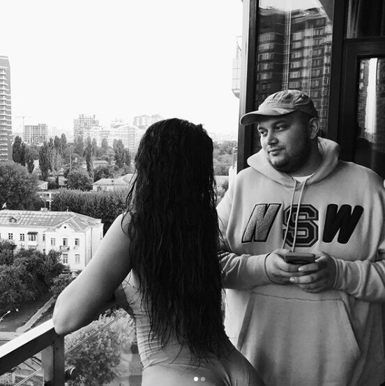 ''Шкода ваших дітей'': Седокова розлютила мережу відвертим фото з популярним блогером