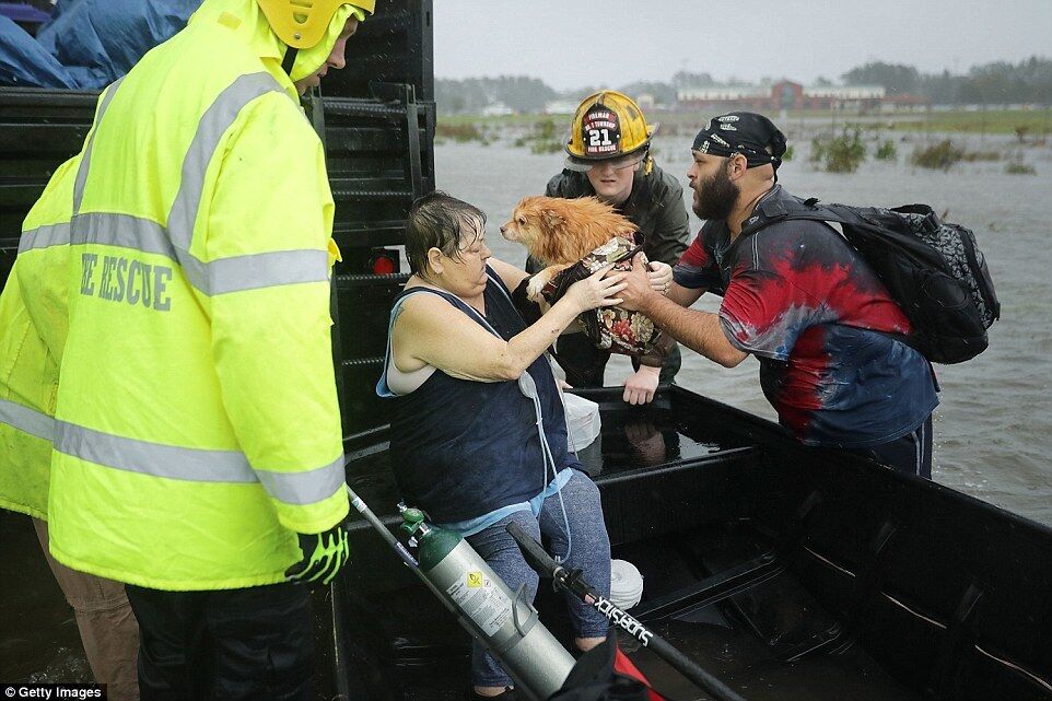 Смертельний ураган "Флоренція" досяг берегів США: фото і відео "армагеддону"