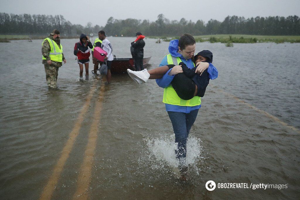 Ураган "Флоренция" поверг США в ад: появился яркий фоторепортаж "армагеддона" 