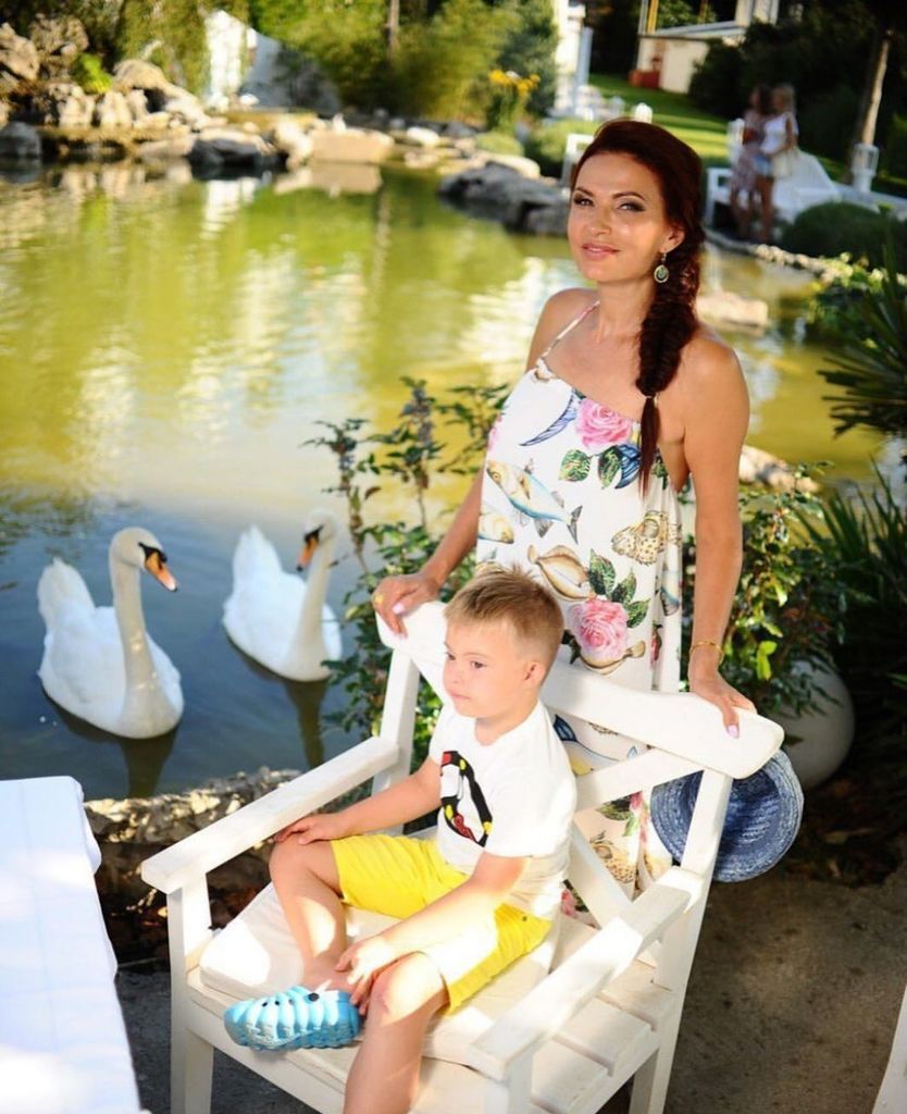  49-летняя российская звезда забеременела благодаря ЭКО: как она выглядит