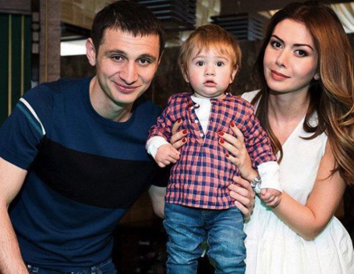 Алан Дзагоев с семьей
