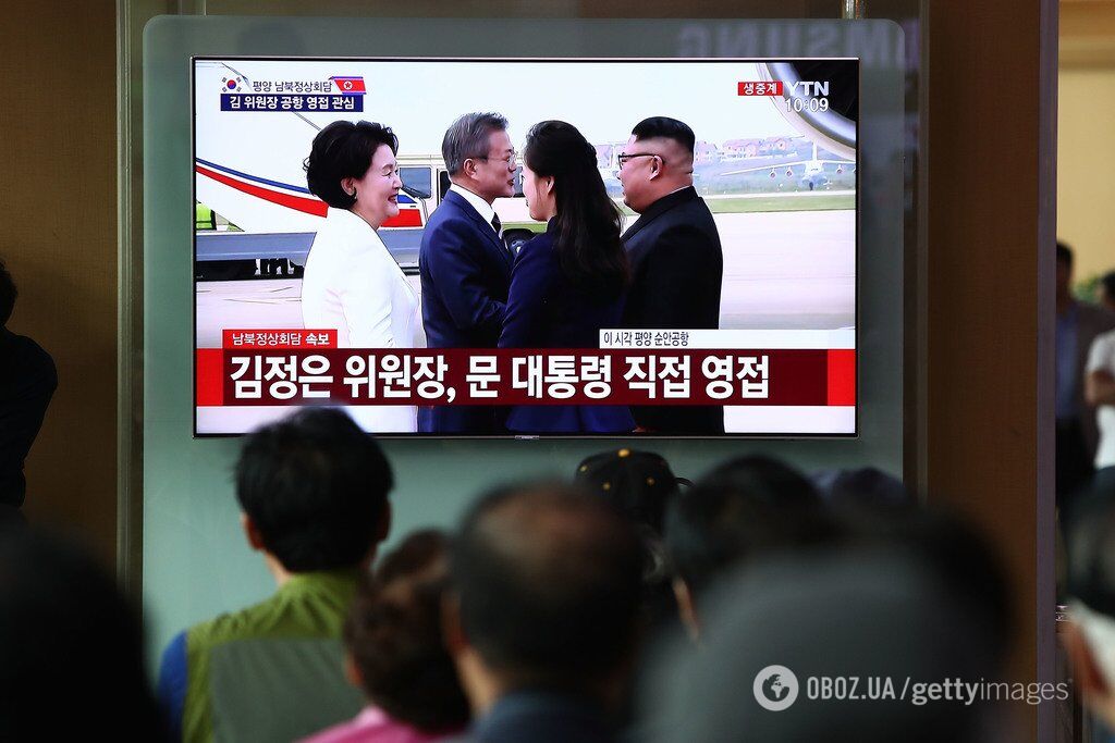  Кин Чен Ын принимает главу Южной Кореи: появились фото исторической встречи