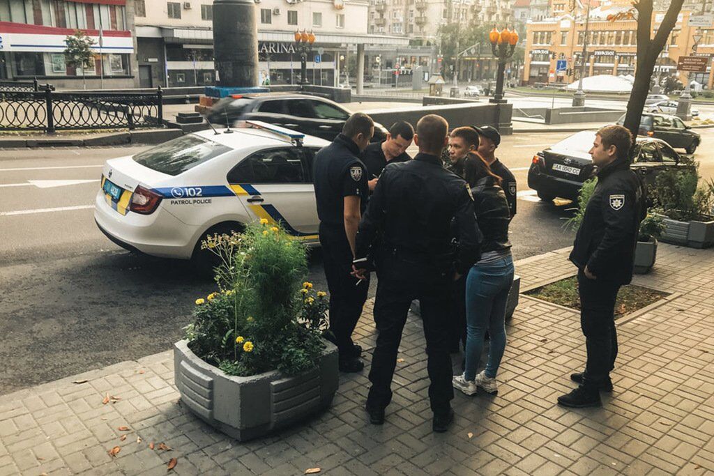 У центрі Києва згвалтували дівчину: фото з місця інциденту