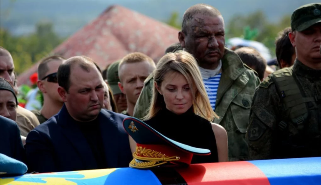 Закопали на "Донецком море": появились фото и видео с похорон Захарченко