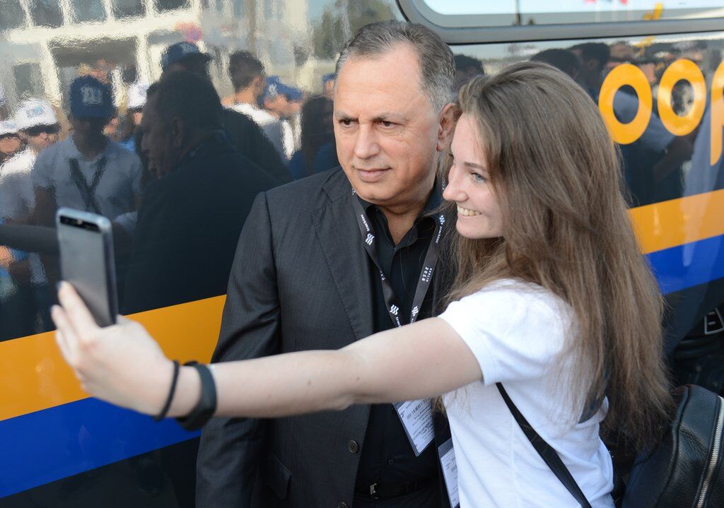 "Мечтаю, что и у нас такое будет": лучшие будущие железнодорожники побывали на выставке транспорта в Берлине