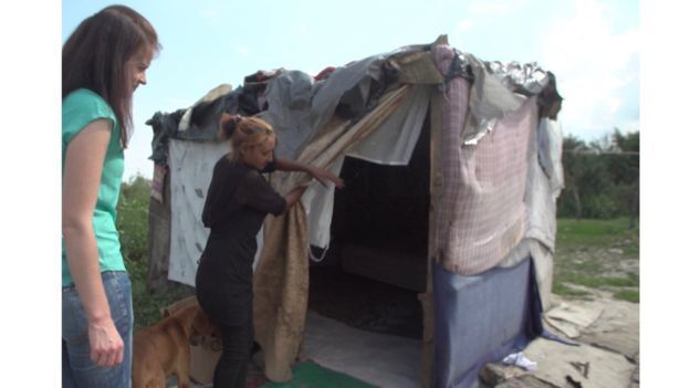 "На полу туалетная бумага и 13 детей": репортаж о жуткой бедности ромов в Украине