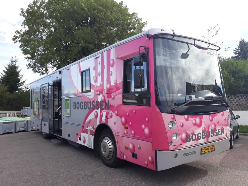 Библиотека на колесах: журналист из Украины рассказала о поразительном в Дании