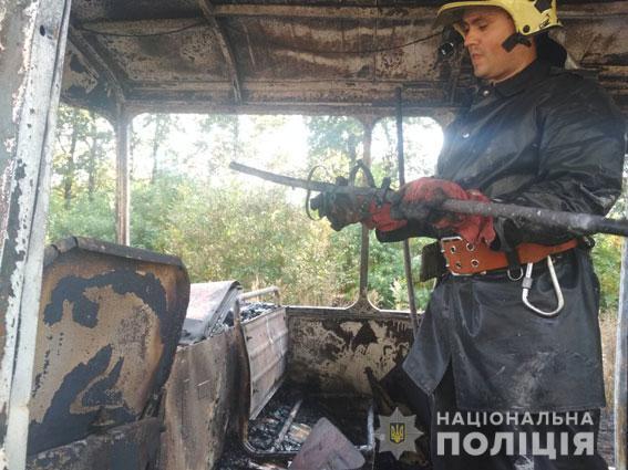 Перевозив 20 дітей: на Сумщині повністю згорів пасажирський автобус. Фото НП