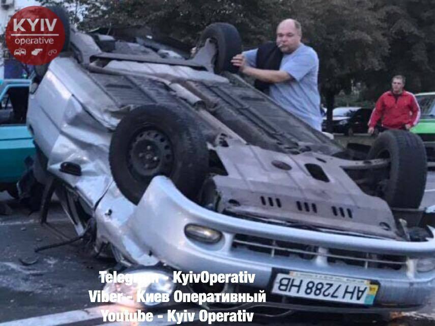 П'яний як чіп: в Києві водій тікав від поліції і протаранив 4 авто