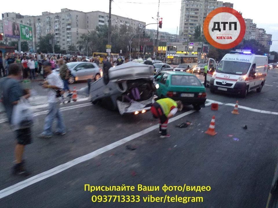 П'яний як чіп: в Києві водій тікав від поліції і протаранив 4 авто