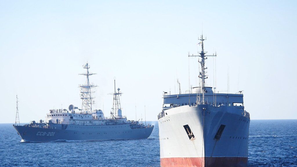 ВМС України підійшли до Криму: розкриті подробиці військового маневру