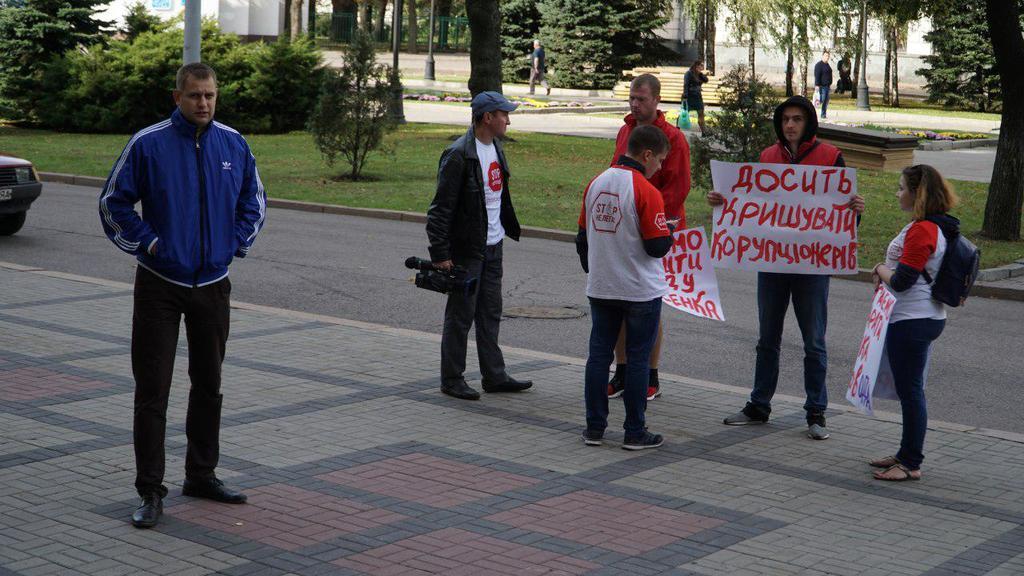 В Днепре чиновник погорел на взятке: раскрыты коррупционные схемы облсовета