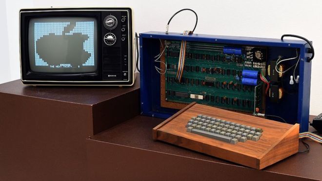 Первый компьютер Apple продали за $400 тысяч: как выглядит и что может
