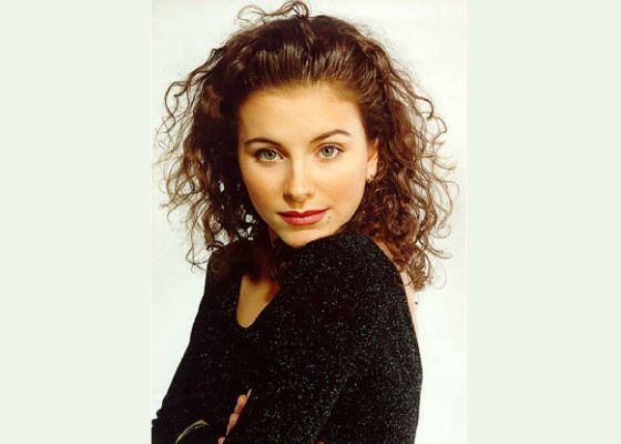  У Ани Лорак день рождения: как менялась внешность звезды-перебежчицы