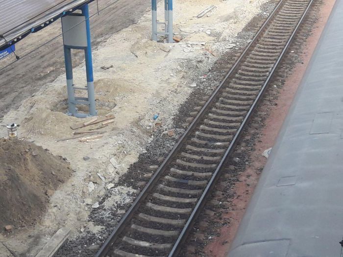 На київському вокзалі будують платформу для поїздів до аеропорту Бориспіль: подробиці
