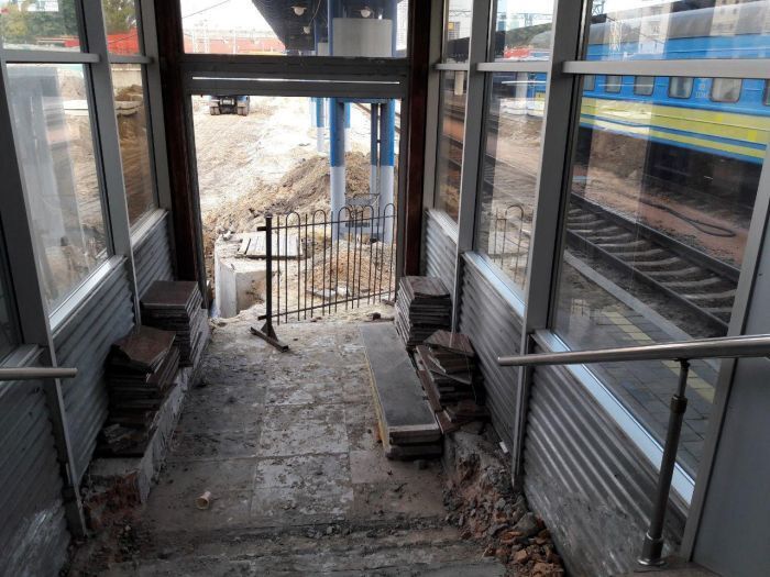 На ж/д вокзале Киева строят платформу для поездов в аэропорт Борисполь: подробности