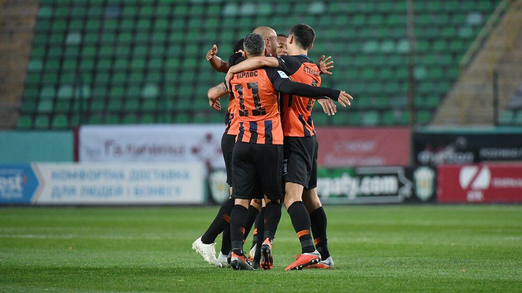 "Шахтар" забив "Карпатам" шість голів у 10-му турі УПЛ