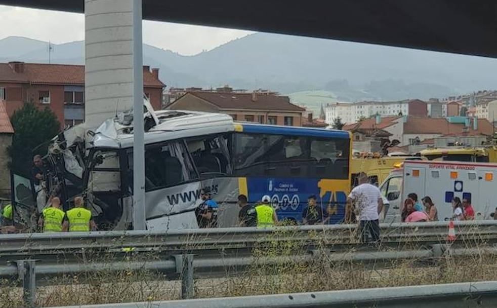 В Іспанії розбився автобус: п'ятеро загиблих, десятки постраждалих