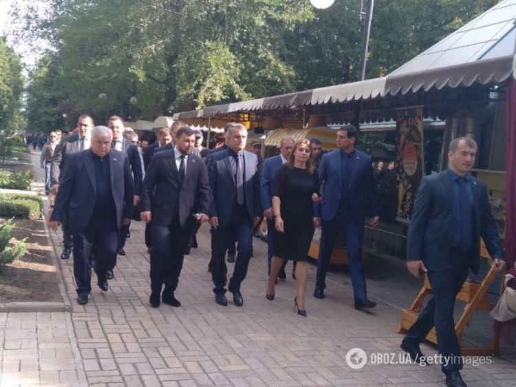 Верхівка бойовиків "ДНР" на похороні Захарченка