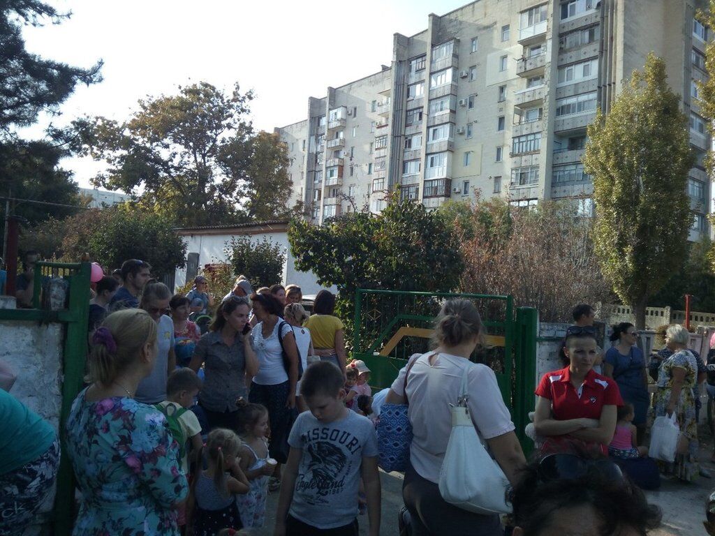 Окупанти Криму терміново вивозять дітей через НП