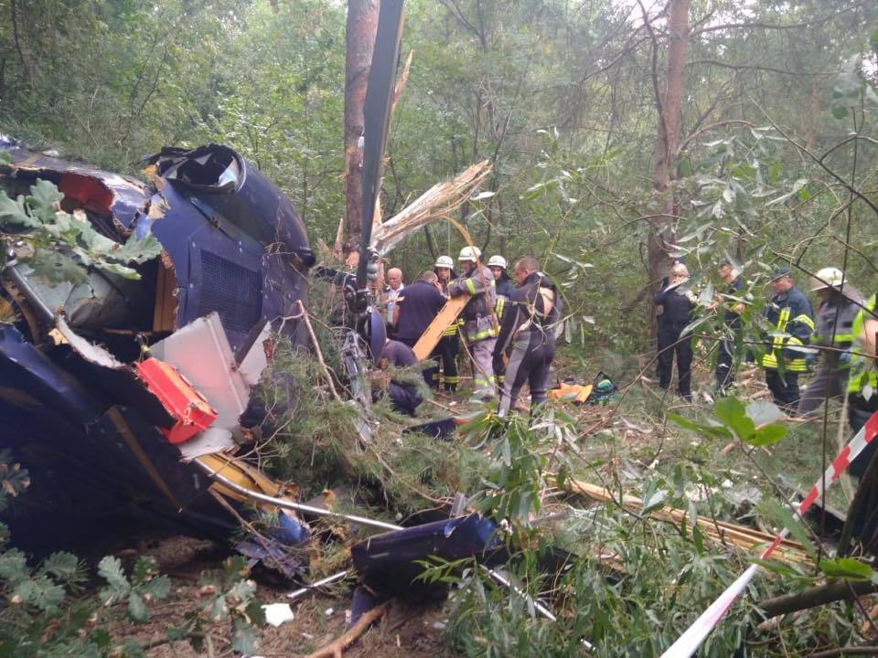 Крушение вертолета в Киеве: момент падения попал на видео