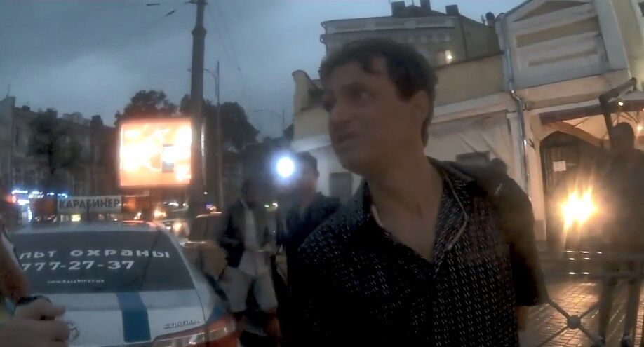 ''Я звезда, а ты — никто!'' В Одессе пьяным на дороге поймали ''друга Трампа''