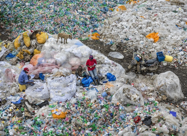 Названі найбільш забруднені туристичні місця планети: страхітливі фото