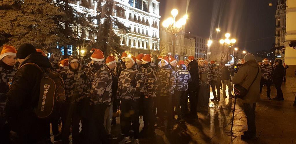 Снеговики и ''Героям слава!'' В Киеве прошел уникальный марш в честь Бандеры. Все подробности