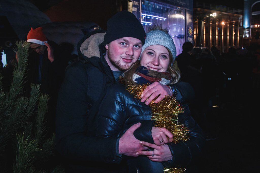 Как встречали Новый год в разных уголках Украины: яркие фото и видео