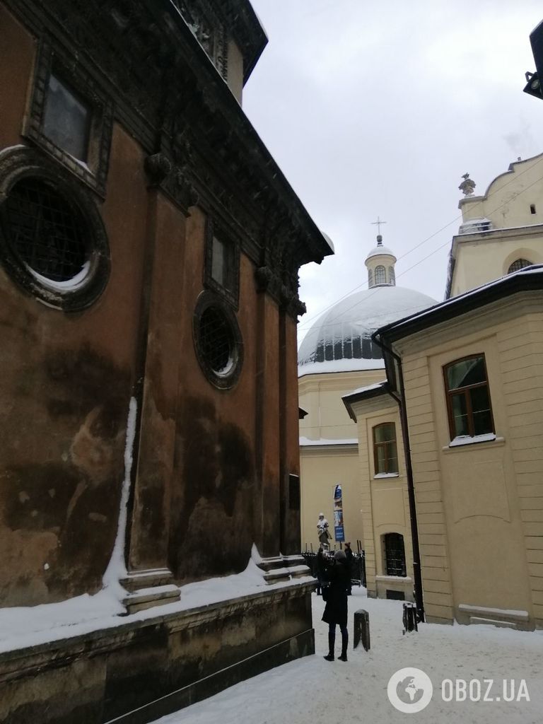 Зимовий Львів: у мережі з'явилися яскраві фото міста