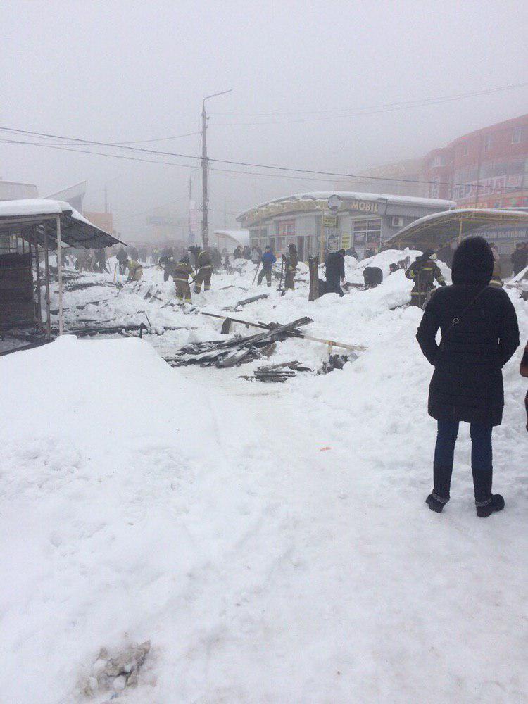 Обрушение торгового ряда в Макеевке