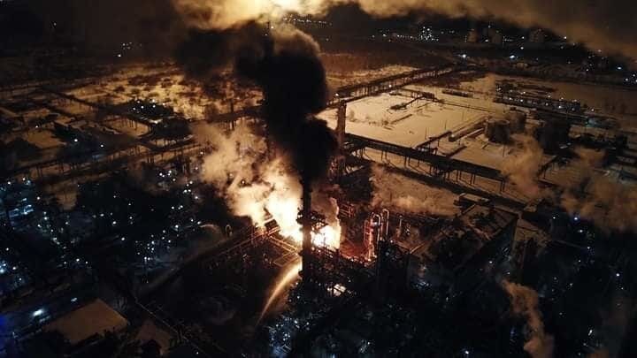 Ðа ÐÑикаÑпаÑÑе загоÑелÑÑ Ñ
имиÑеÑкий завод: вÑе подÑобноÑÑи, ÑоÑо и видео