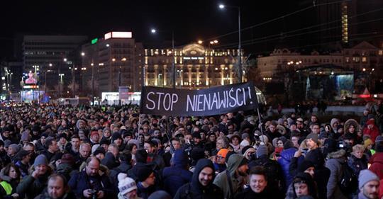 Польша поднялась на массовые митинги из-за гибели мэра Гданьска