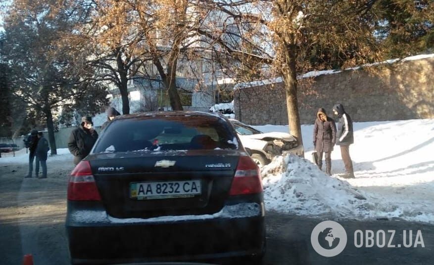 В Киеве произошел масштабный автобоулинг: первые фото ДТП