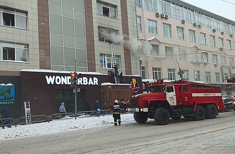 Пожар в бизнес-центре в Перми