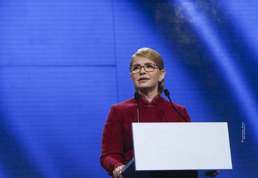 Військові назвали Тимошенко єдиним політичним ''кіборгом'' України